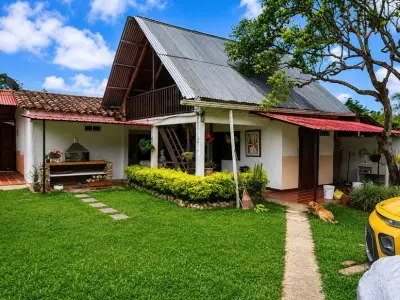 Venta Casa Campestre en Vereda El Dorado Yocoto Valle del Cauca – Cerca al Lago Calima