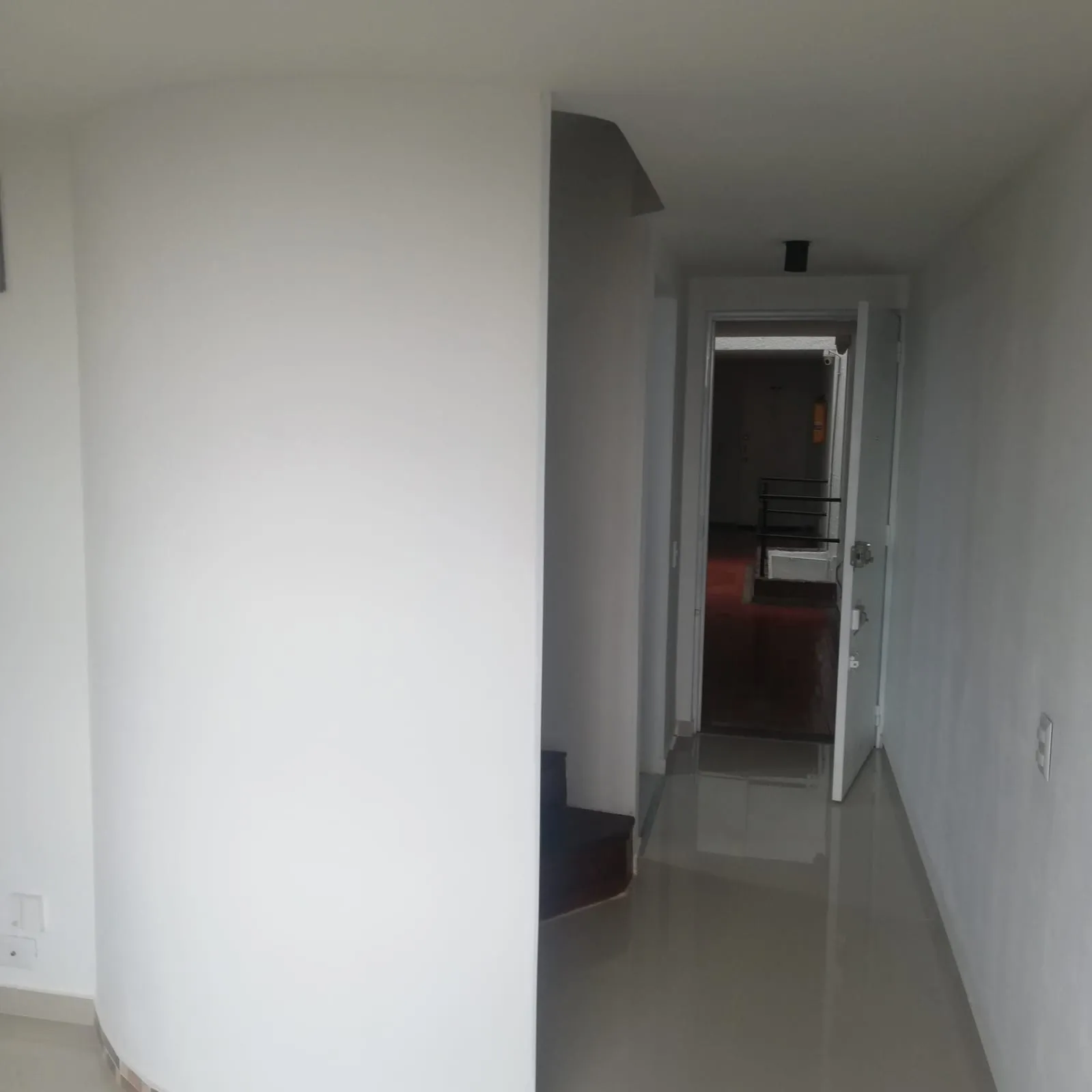 VENDO HERMOSO APARTAESTUDIO CALLE 127 CON CRA 3 - 10