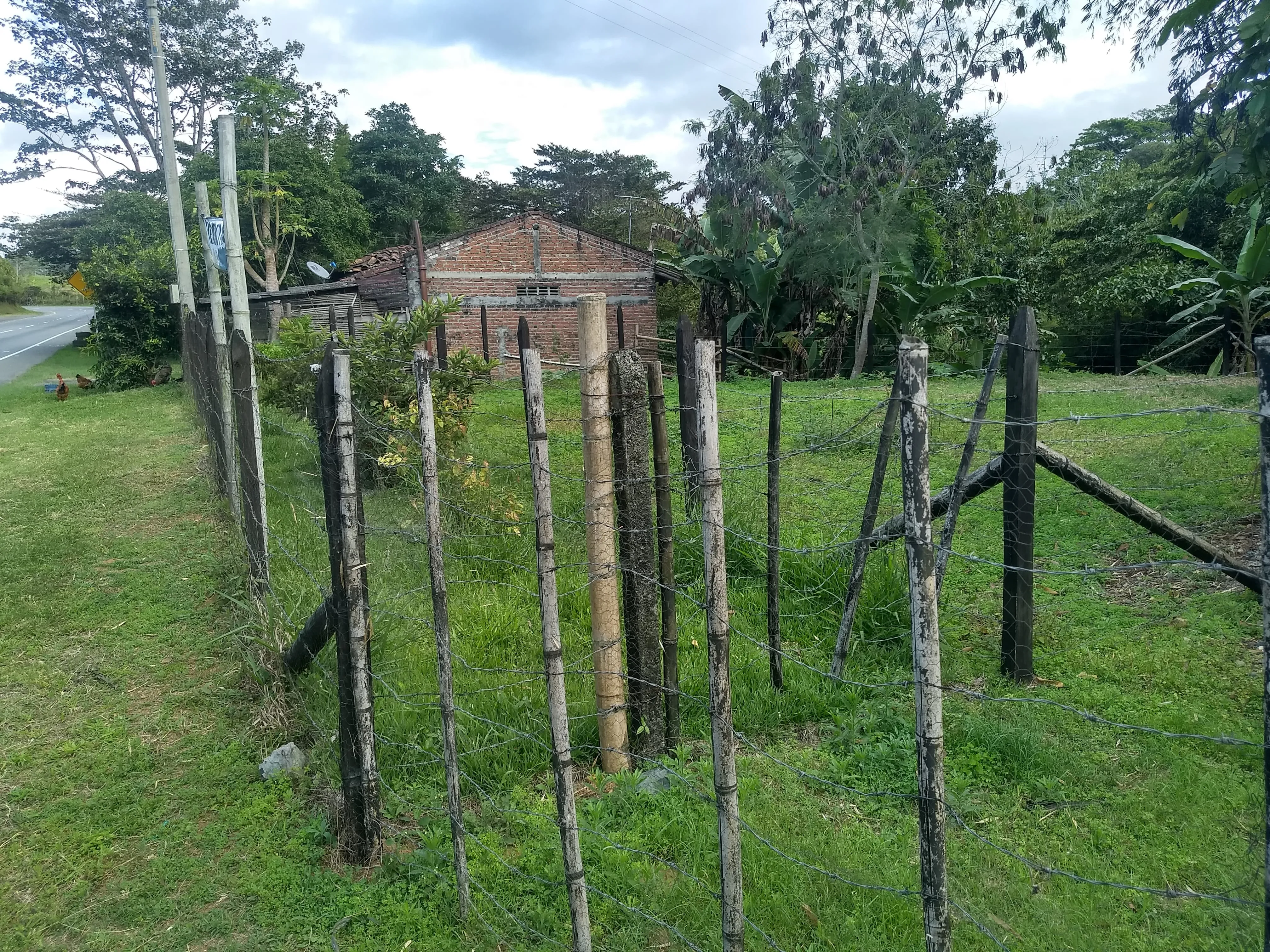 VENTA LOTE EN VEREDA PUENTE TIERRA – YOTOCO, VALLE DEL CAUCA – 1.222 m² - 2