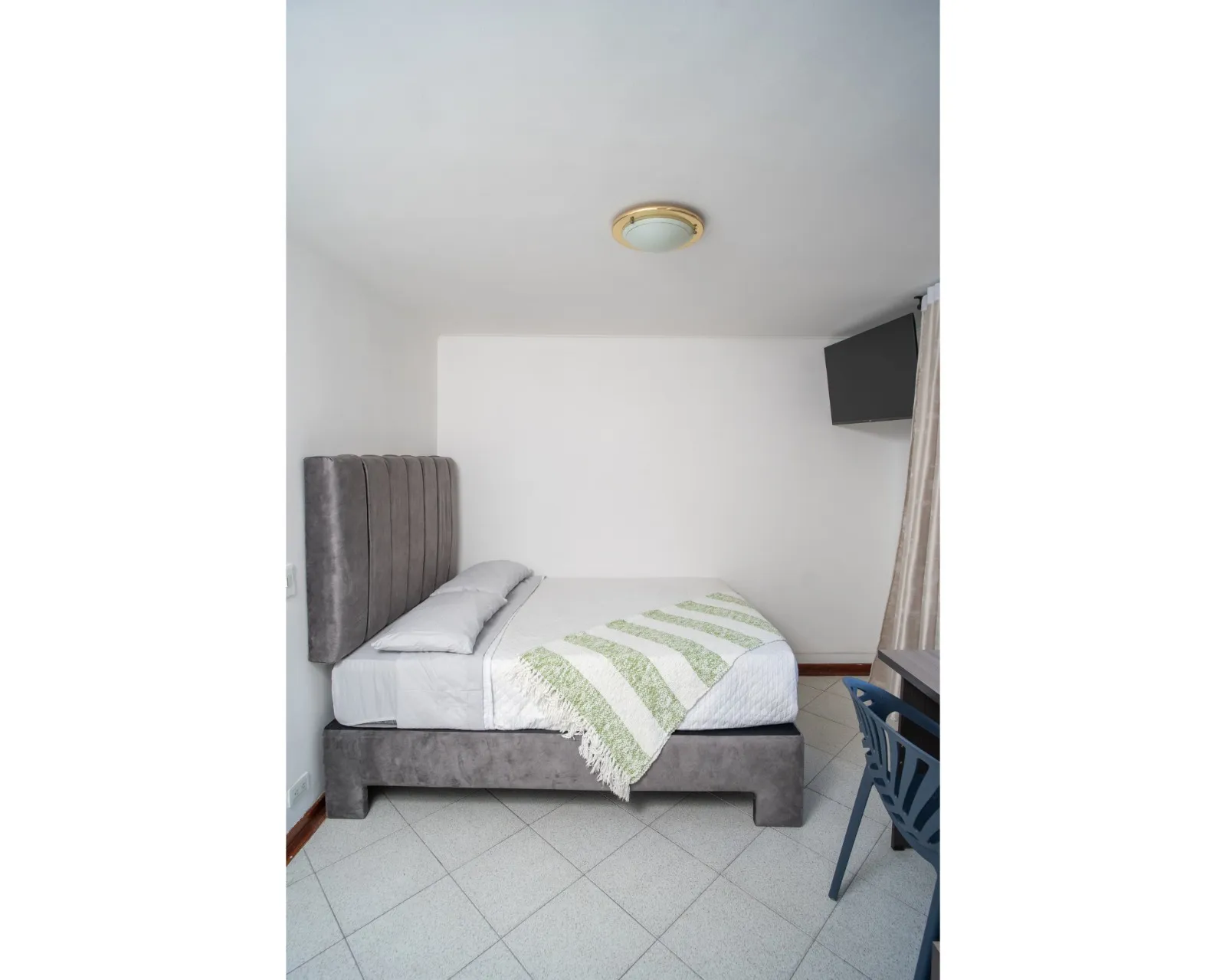 Apartamento en Venta en el Centro de Medellín Torre Caracas 2 - 11