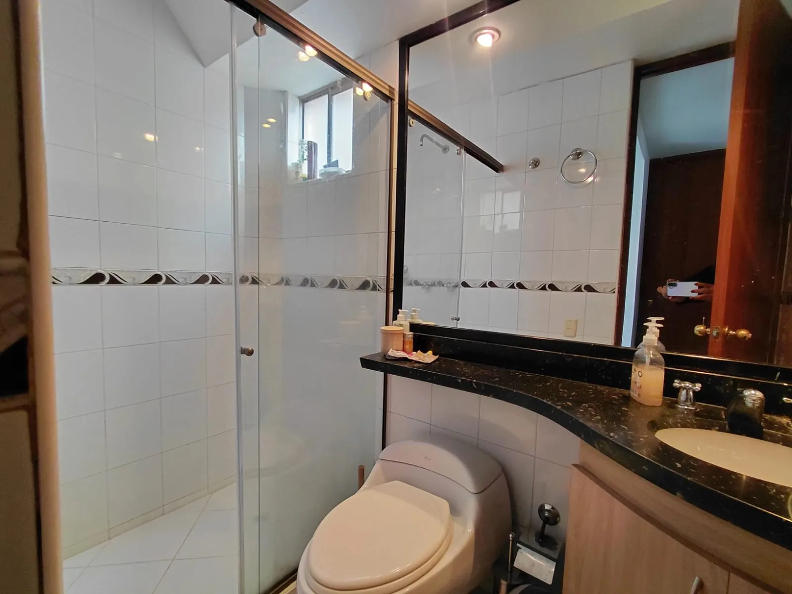 Apartamento en Venta en Colina Campestre Bogota 100 m² con Balcones, Parqueadero y Depósito - 13