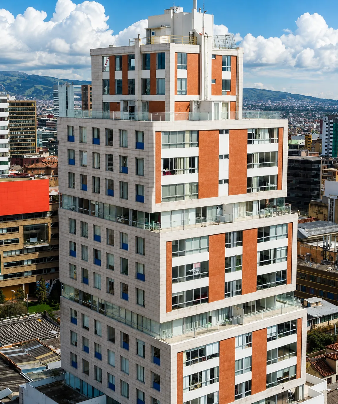 Apartamento en Venta en Las Nieves, Centro de Bogotá Balcón, Parqueadero y Depósito - 1