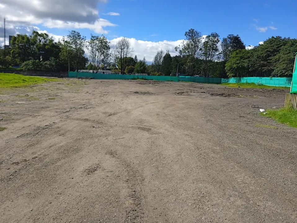 Lote en arriendo  Bogota - 2