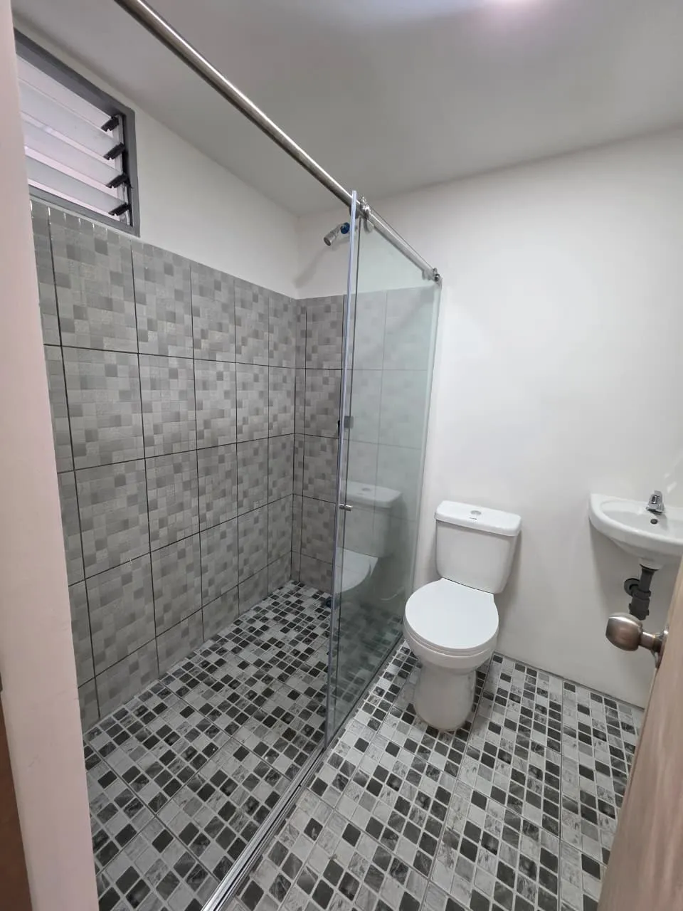 Se vende hermosa casa en Manizales barrio la Asunción — foto 6