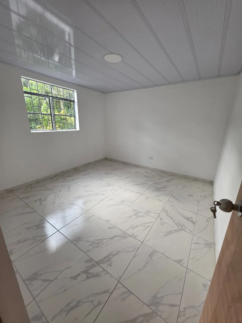 Se vende hermosa casa en Manizales barrio la Asunción — foto 4