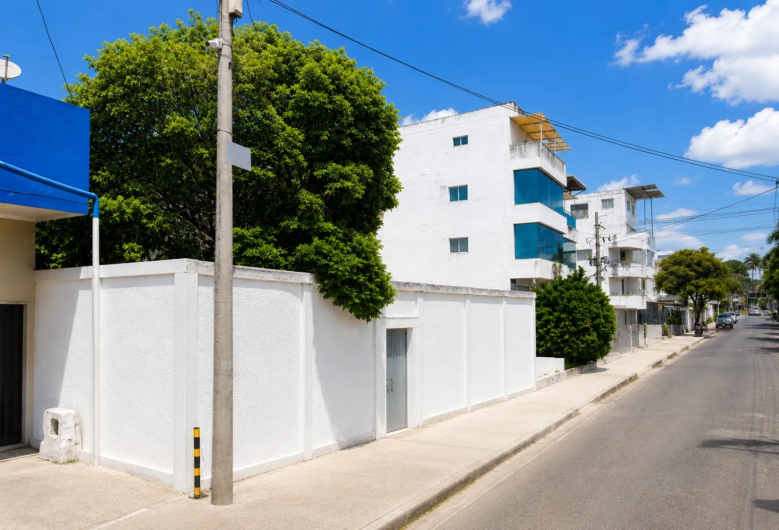 Vendo o arriendo lote comercial en Cartagena | Barrio Alcibia | Avenida Consulado — foto 3