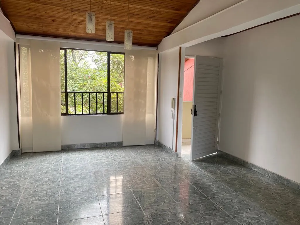 Apartamento en venta en El Limonar, Cali 2 habitaciones Parqueadero comunitario - 3