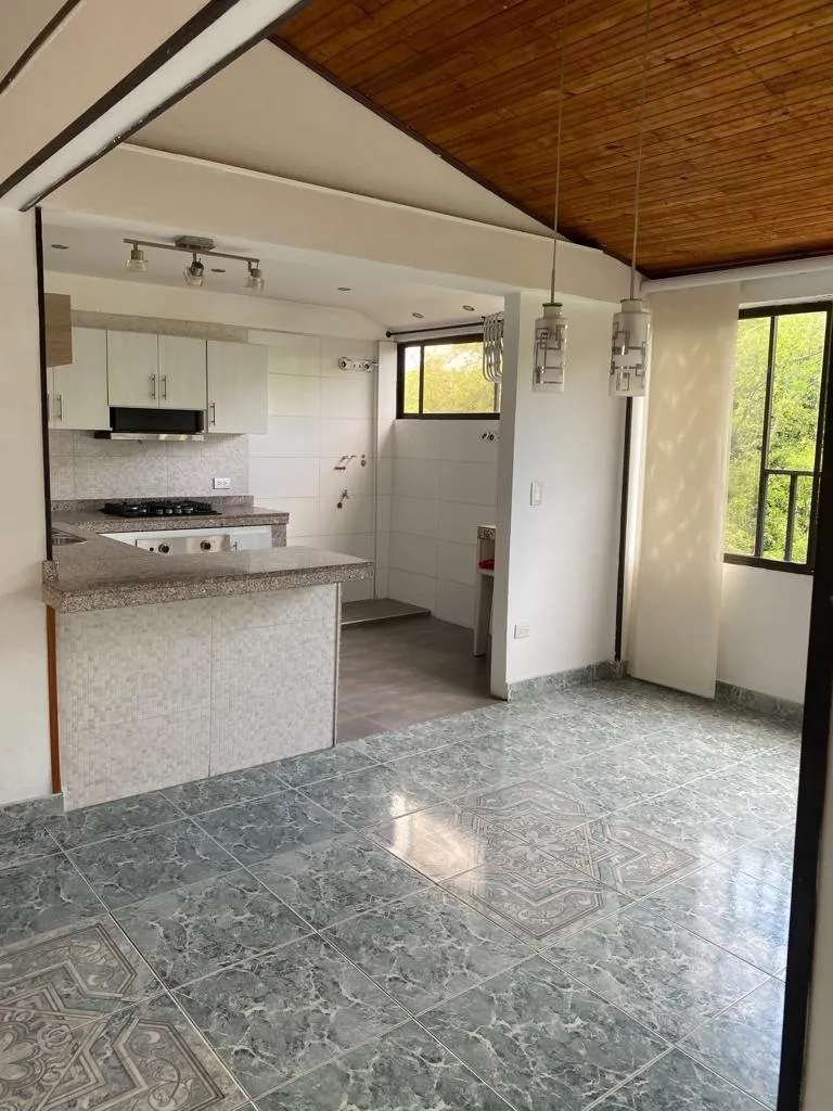 Apartamento en venta en El Limonar, Cali 2 habitaciones Parqueadero comunitario - 1