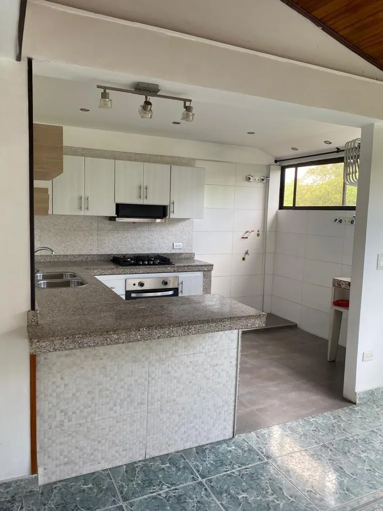 Apartamento en venta en El Limonar, Cali 2 habitaciones Parqueadero comunitario - 11