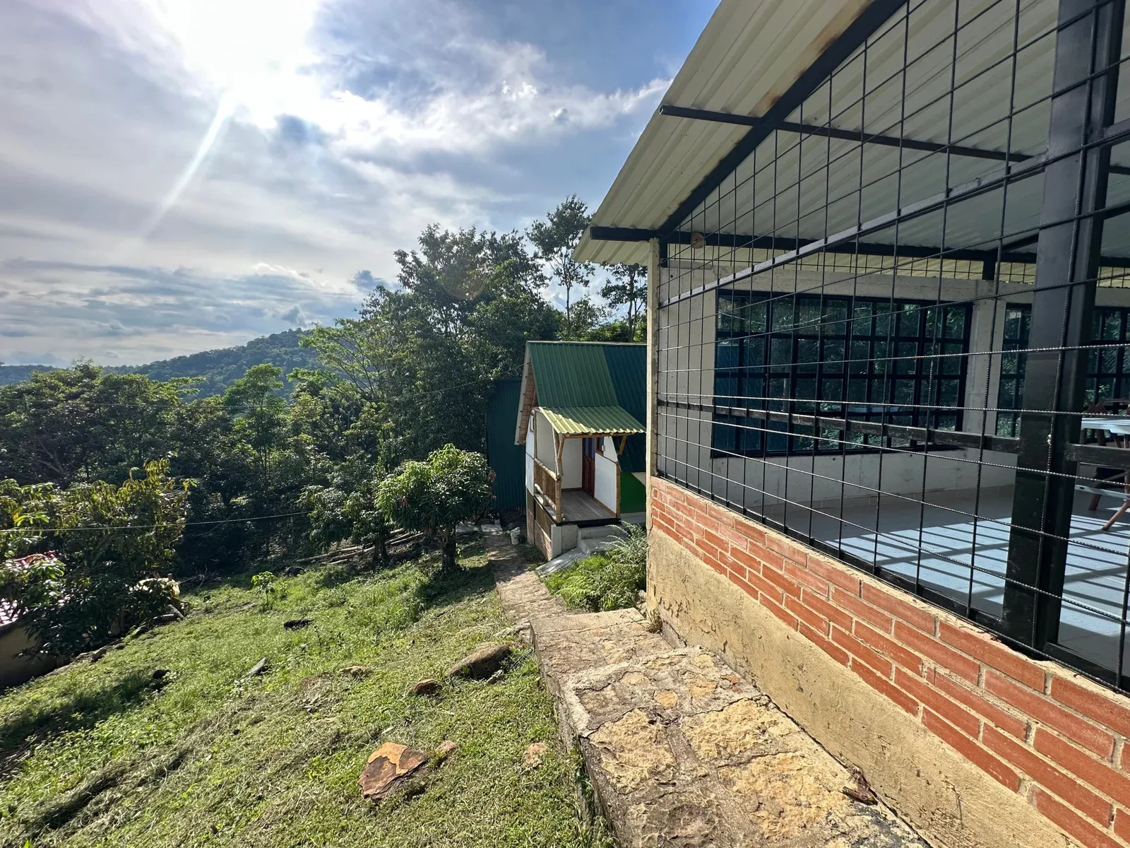 PROYECTO ECOTURÍSTICO EN VENTA EN ANAPOIMA, CUNDINAMARCA CON NACEDERO DE AGUA MEDICINAL CERTIFICADA AREA TOTAL 80.000 m² - 4