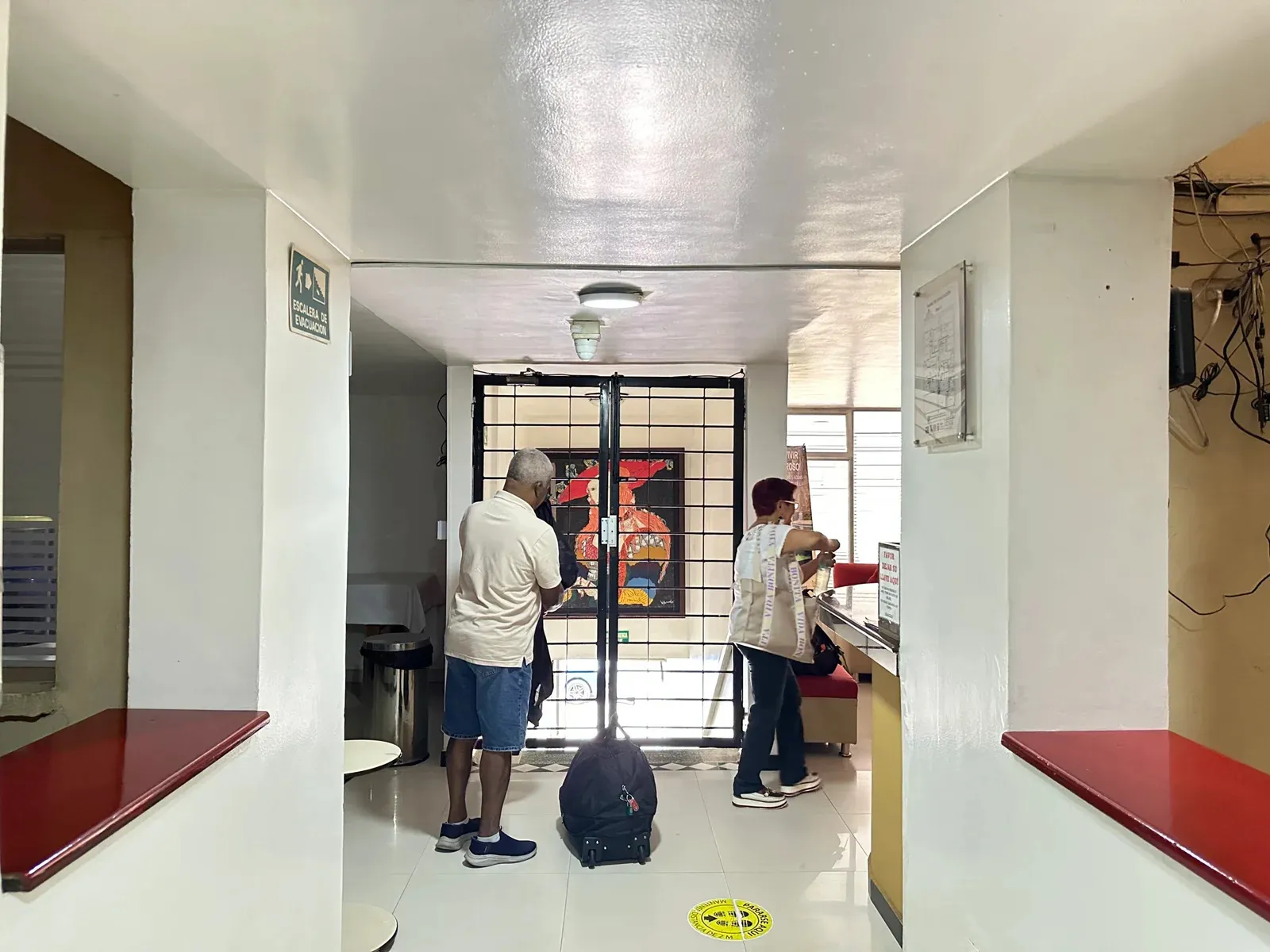 EDIFICIO COMERCIAL EN VENTA EN FUSAGASUGA RECIBE RENTA RECIBE RENTA INMEDIATA - 6