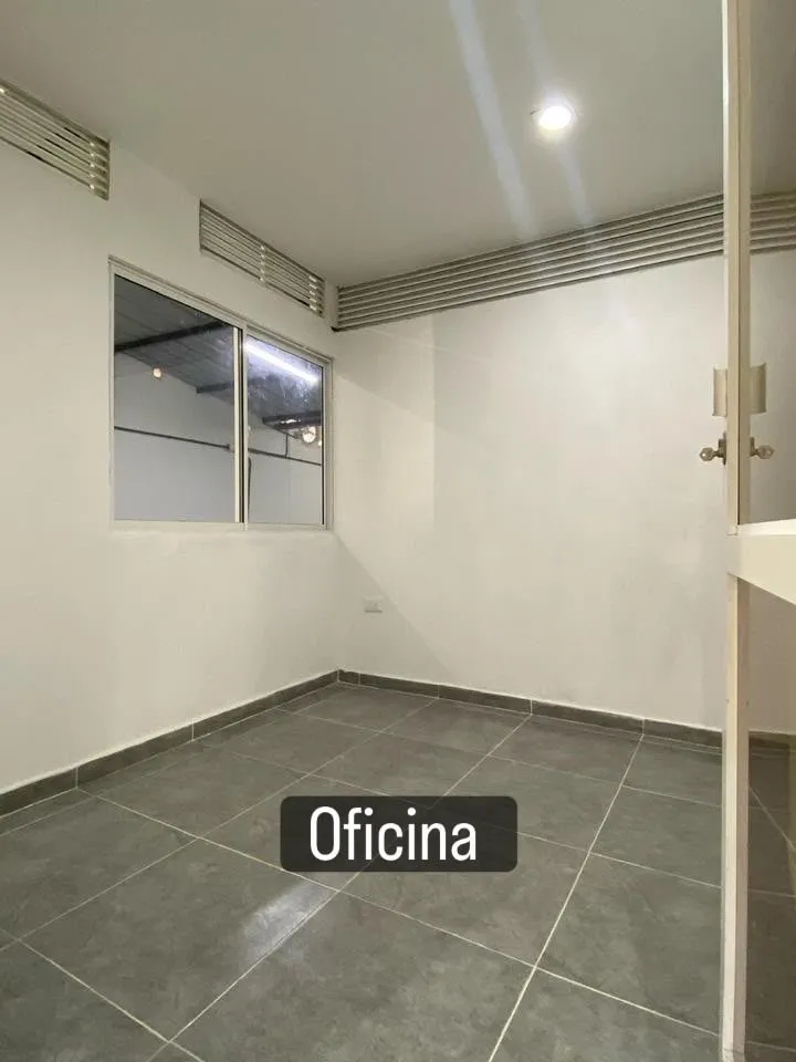 Venta Propiedad con Bodega Industrial y 2 Apartamentos en Bucaramanga Barrio Dangond — foto 8