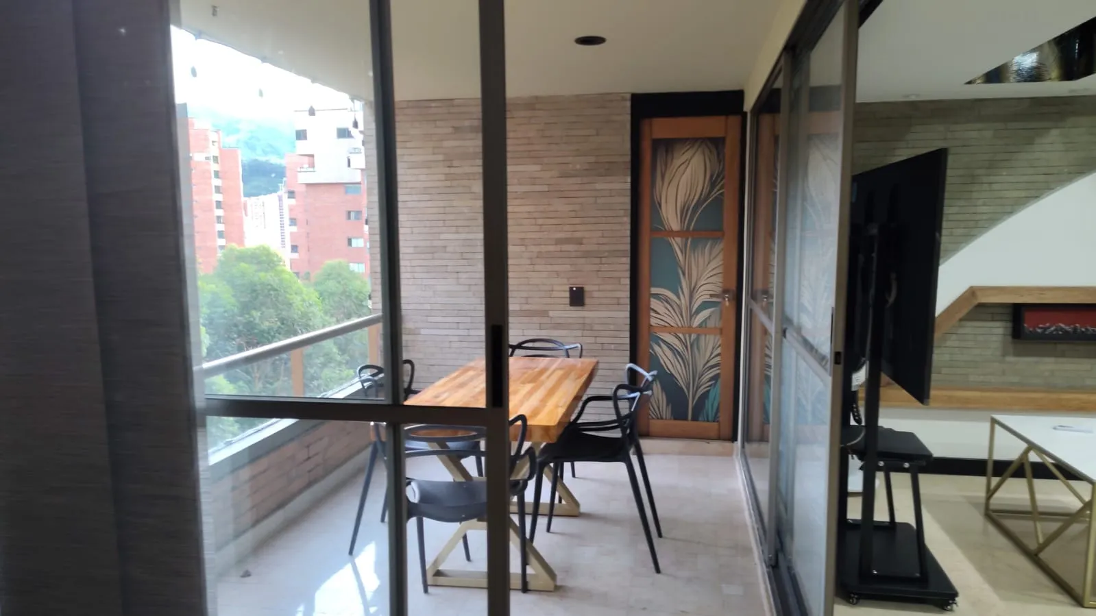 Apartamento amoblado en arriendo en Sabaneta 127 m² recién remodelado - 2