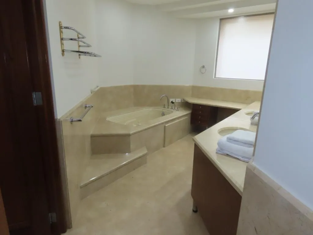 Arriendo apartamento de lujo en La Cabrera, Bogotá - 10