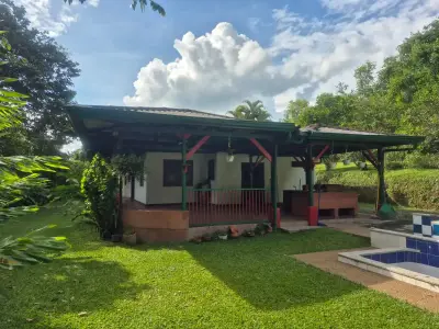 Finca Independiente Via Pueblo Tapao