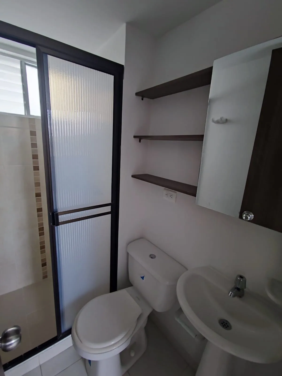 Apartamento Conjunto Cerrado Cabo Marzo - 9
