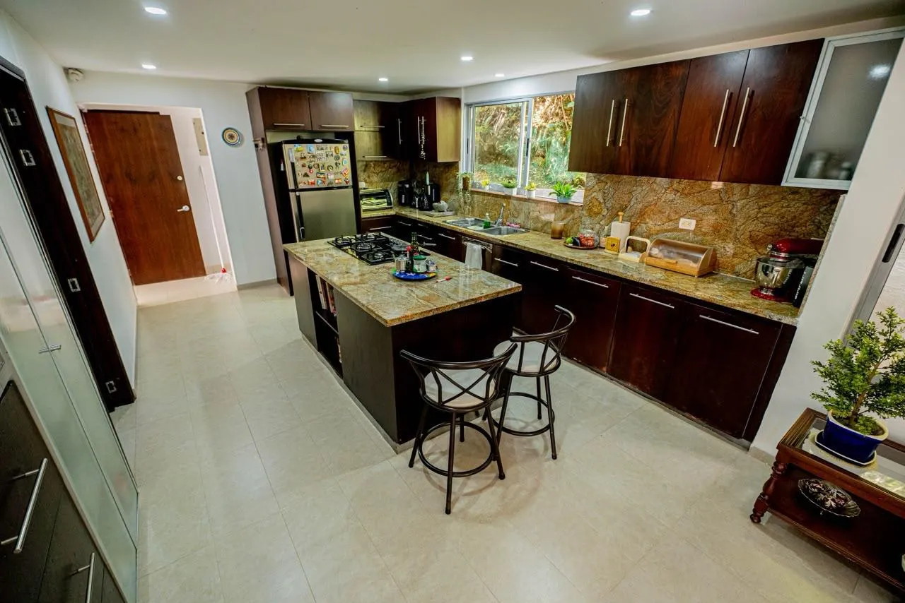 CASA EN VENTA EN COLINAS DE SAN REMO SABANETA — foto 8