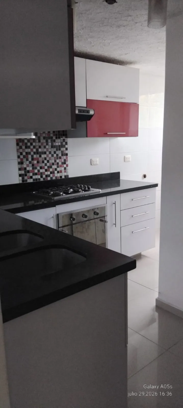 Alquilo Hermoso Apartamento Remodelado barrio Nueva Tequendama Cali - 12
