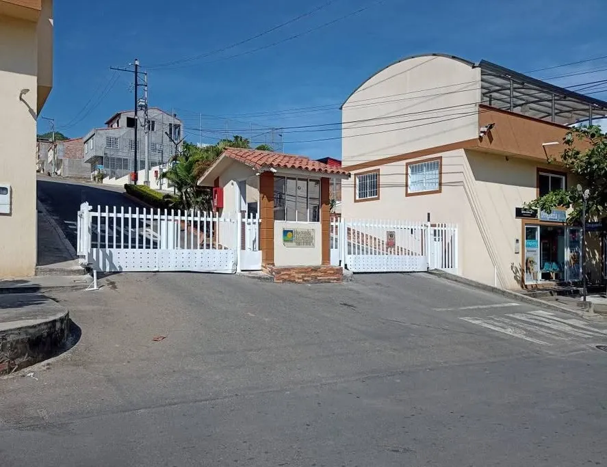 Lote en Venta en Hacienda Santa More, San Gil - 1