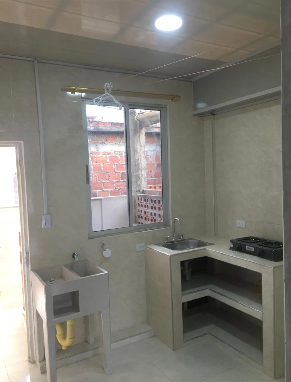 Apartaestudio Amoblado en Arriendo en Urbanizacion Calimio Norte - 10