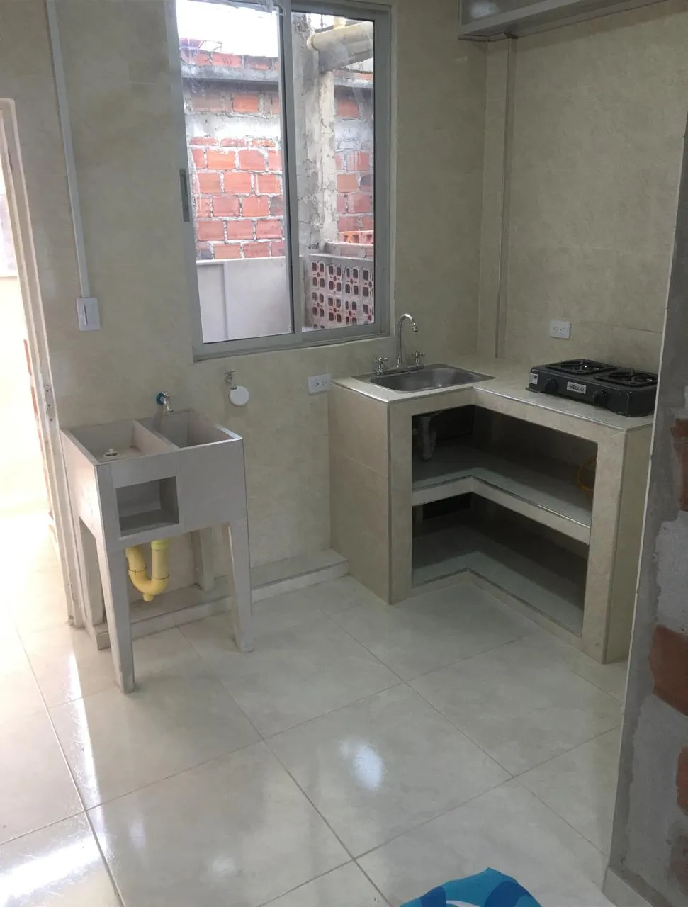 Apartaestudio Amoblado en Arriendo en Urbanizacion Calimio Norte - 11