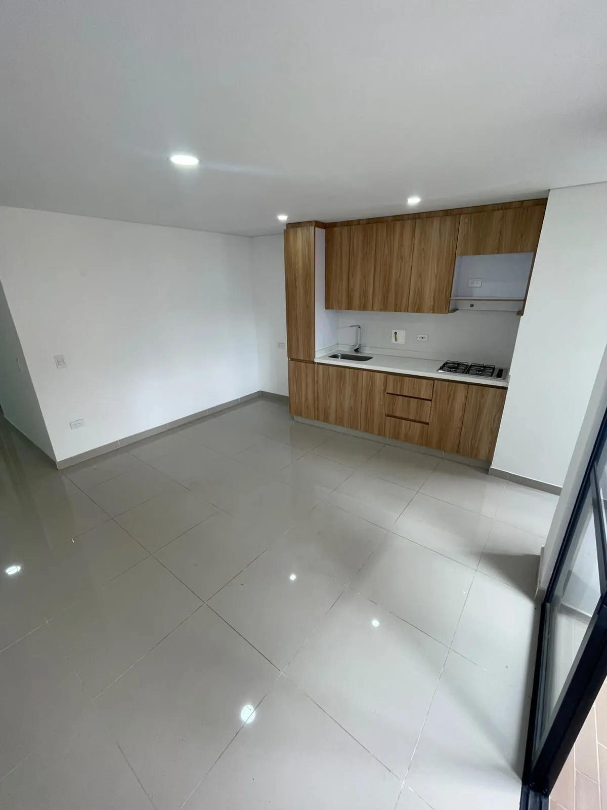 GANGAZO. Apartamento en Venta en Sabaneta, Sector Calle Larga - 2