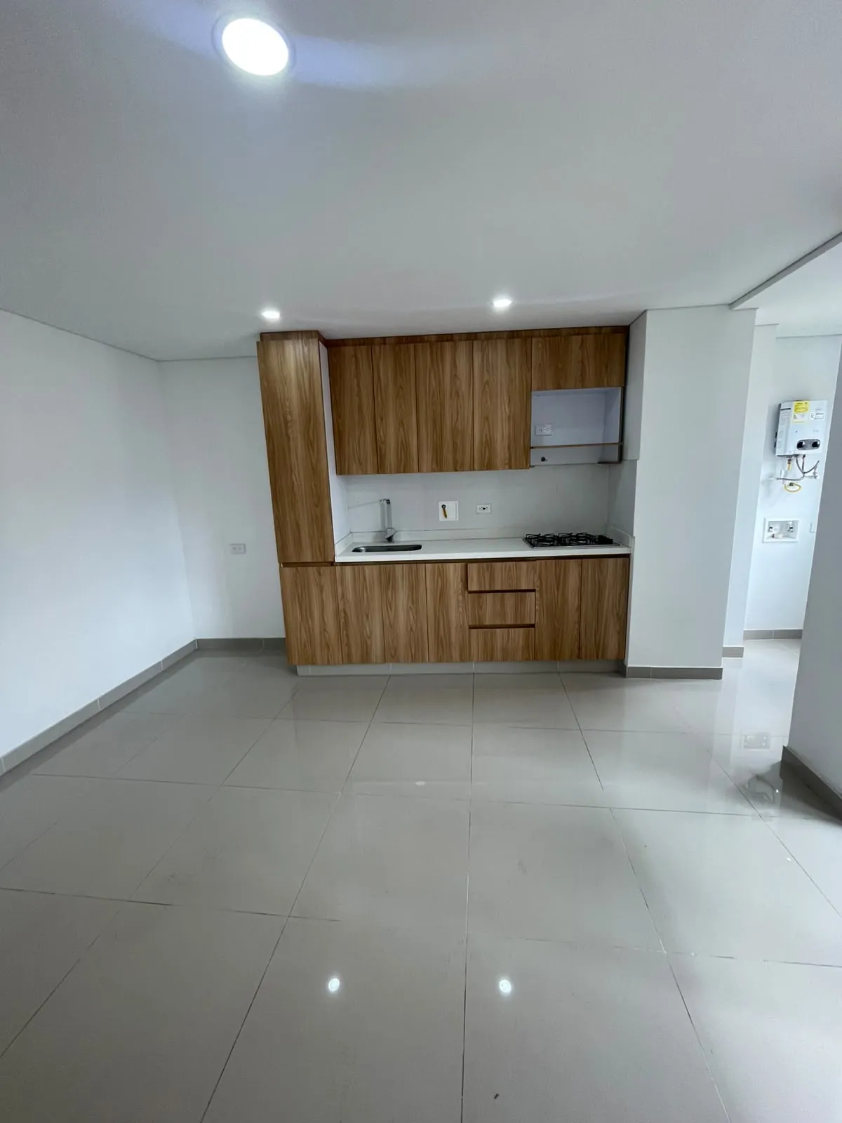 GANGAZO. Apartamento en Venta en Sabaneta, Sector Calle Larga - 3