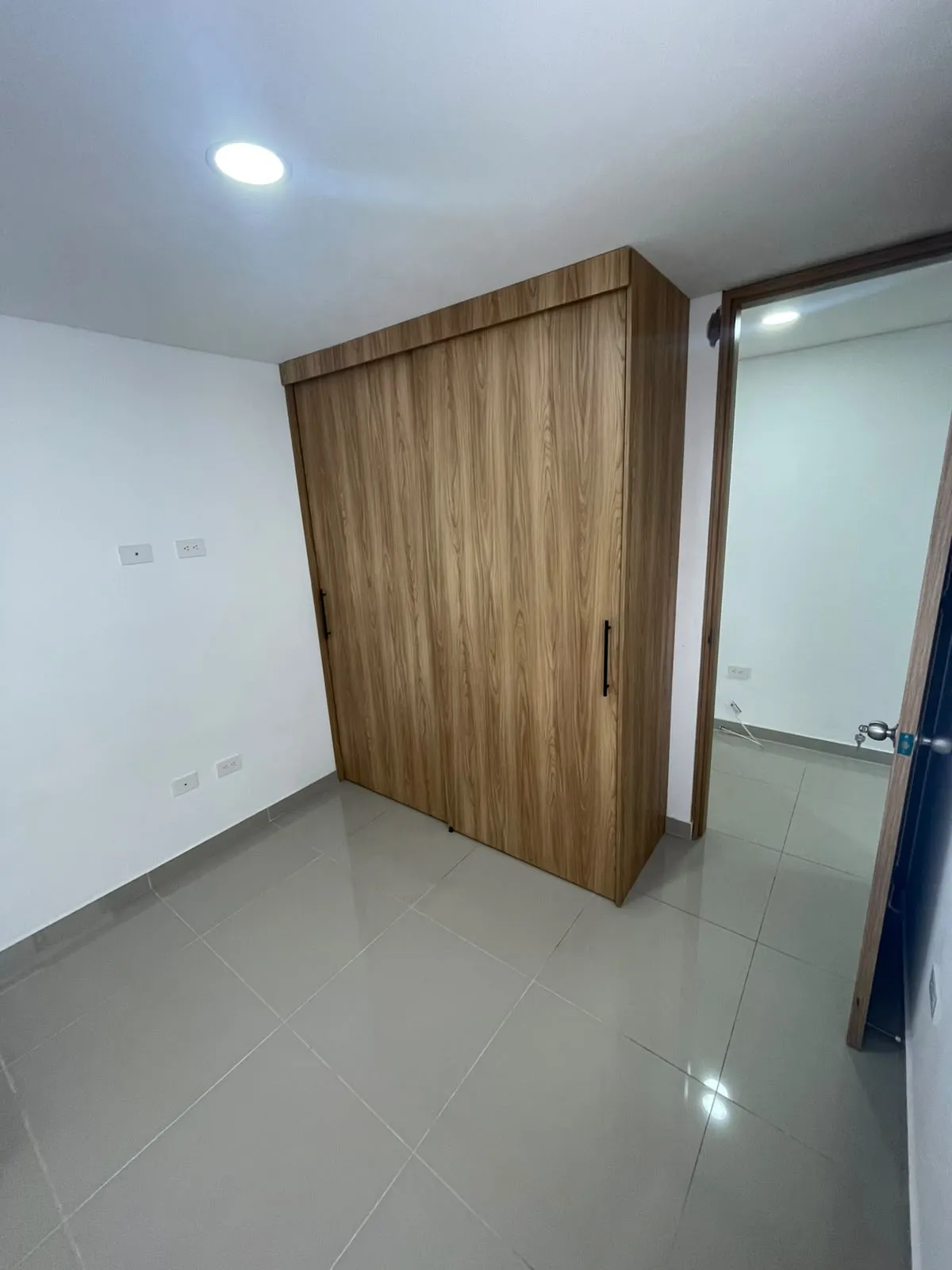 GANGAZO. Apartamento en Venta en Sabaneta, Sector Calle Larga - 9