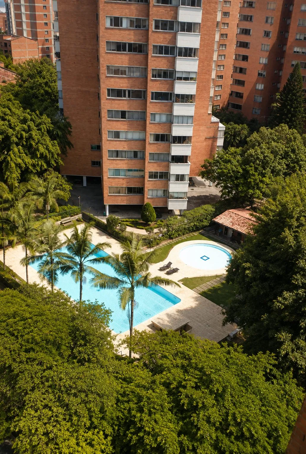 Apartamento en Venta en Medellín, Centro Residencial Colseguros - 1