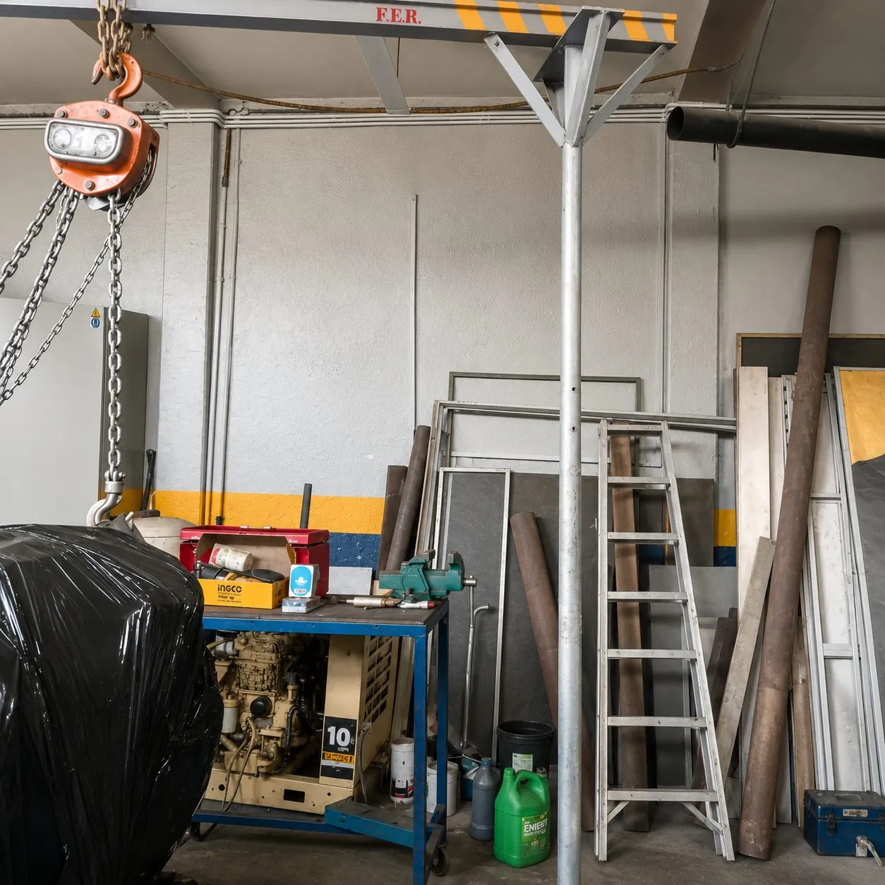 VENTA EDIFICIO CON BODEGA EN BARRIO SAN FERNANDO — foto 4