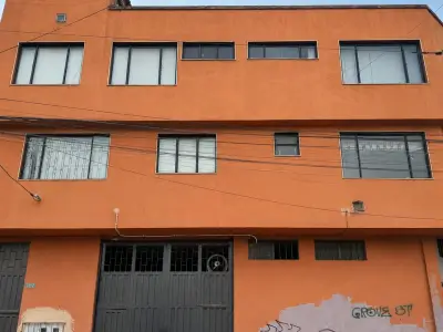 VENTA EDIFICIO CON BODEGA EN BARRIO SAN FERNANDO