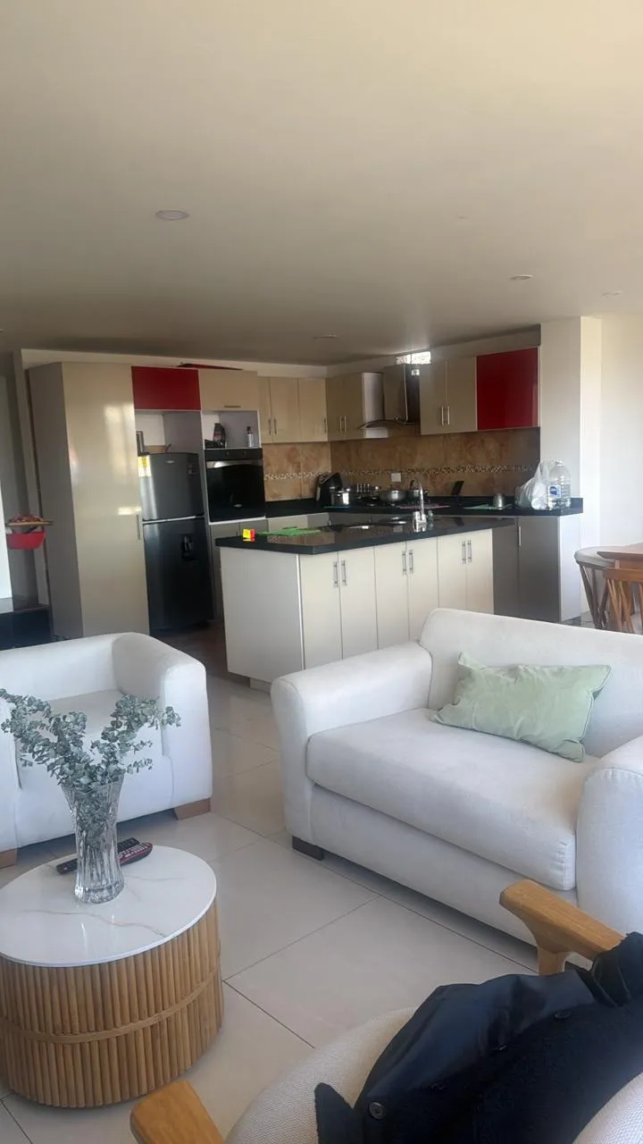 VENTA EDIFICIO Bodega + oficinas + 3 Apartamentos — foto 9