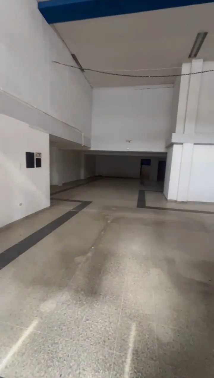 Arriendo Bodega amplia en Bucaramanga cerca al centro comercial La Isla - 2
