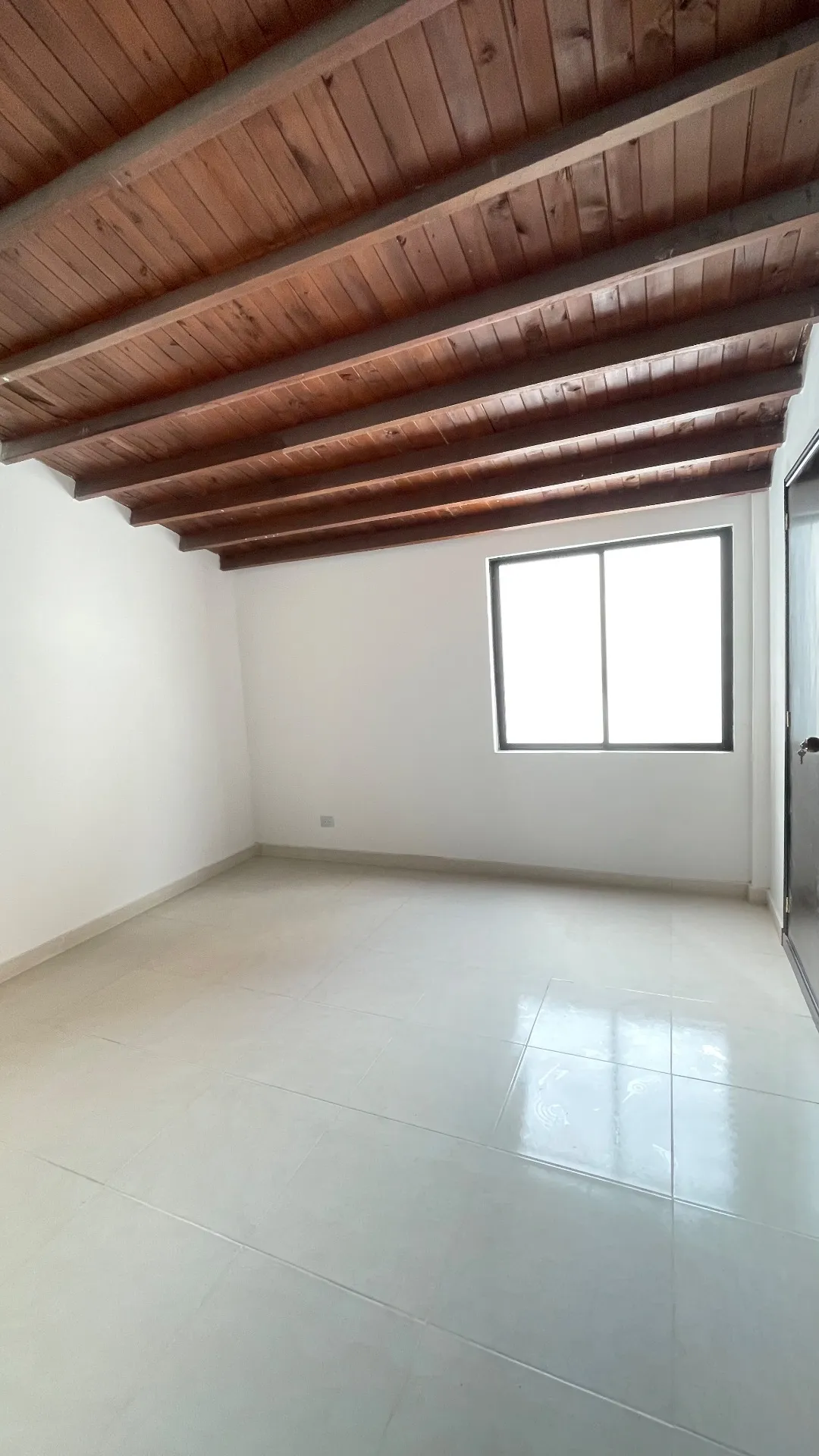 CASA EN ARRIENDO | SANTA MÓNICA | 250 M² | 4 HABITACIONES - 12