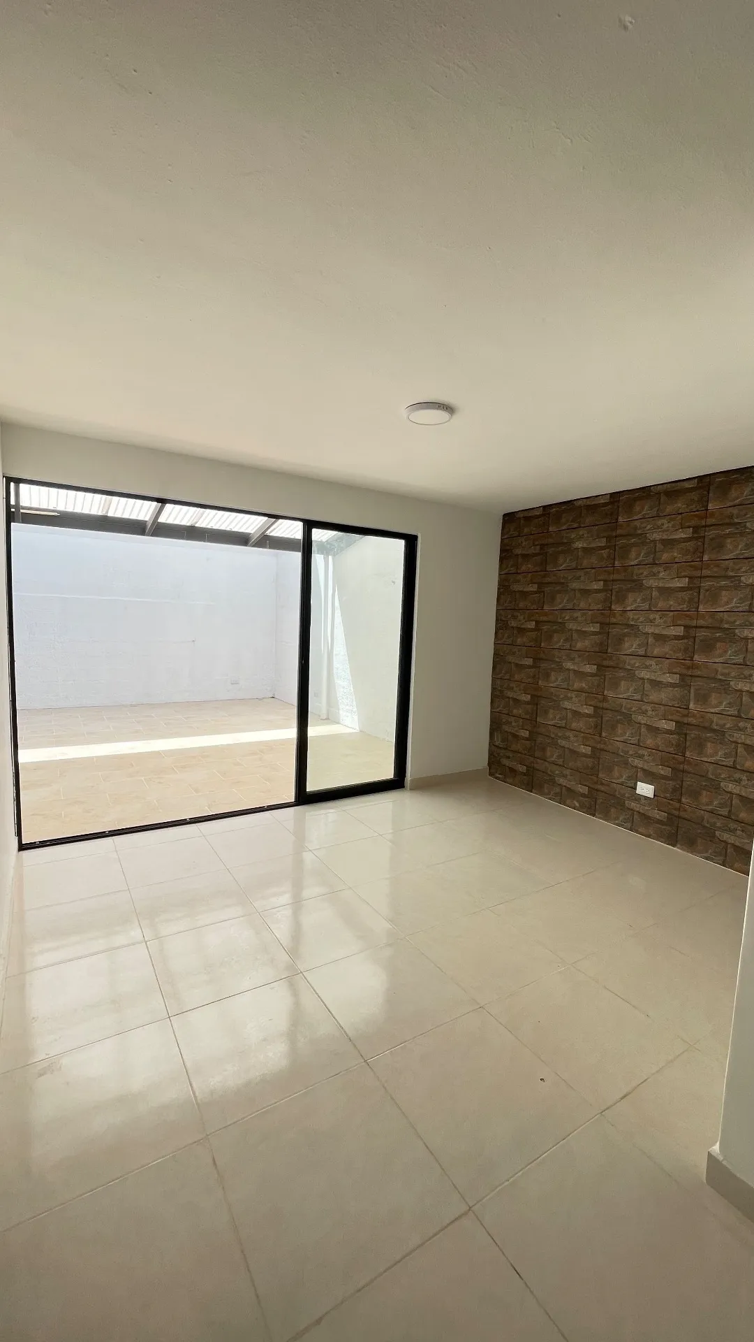 CASA EN ARRIENDO | SANTA MÓNICA | 250 M² | 4 HABITACIONES - 10