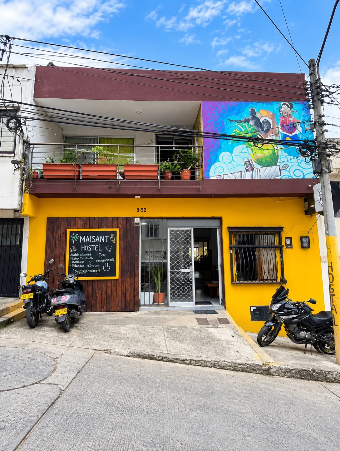 Venta en Miraflores, Cali, Hostal, con permisos y excelente rentabilidad - 1
