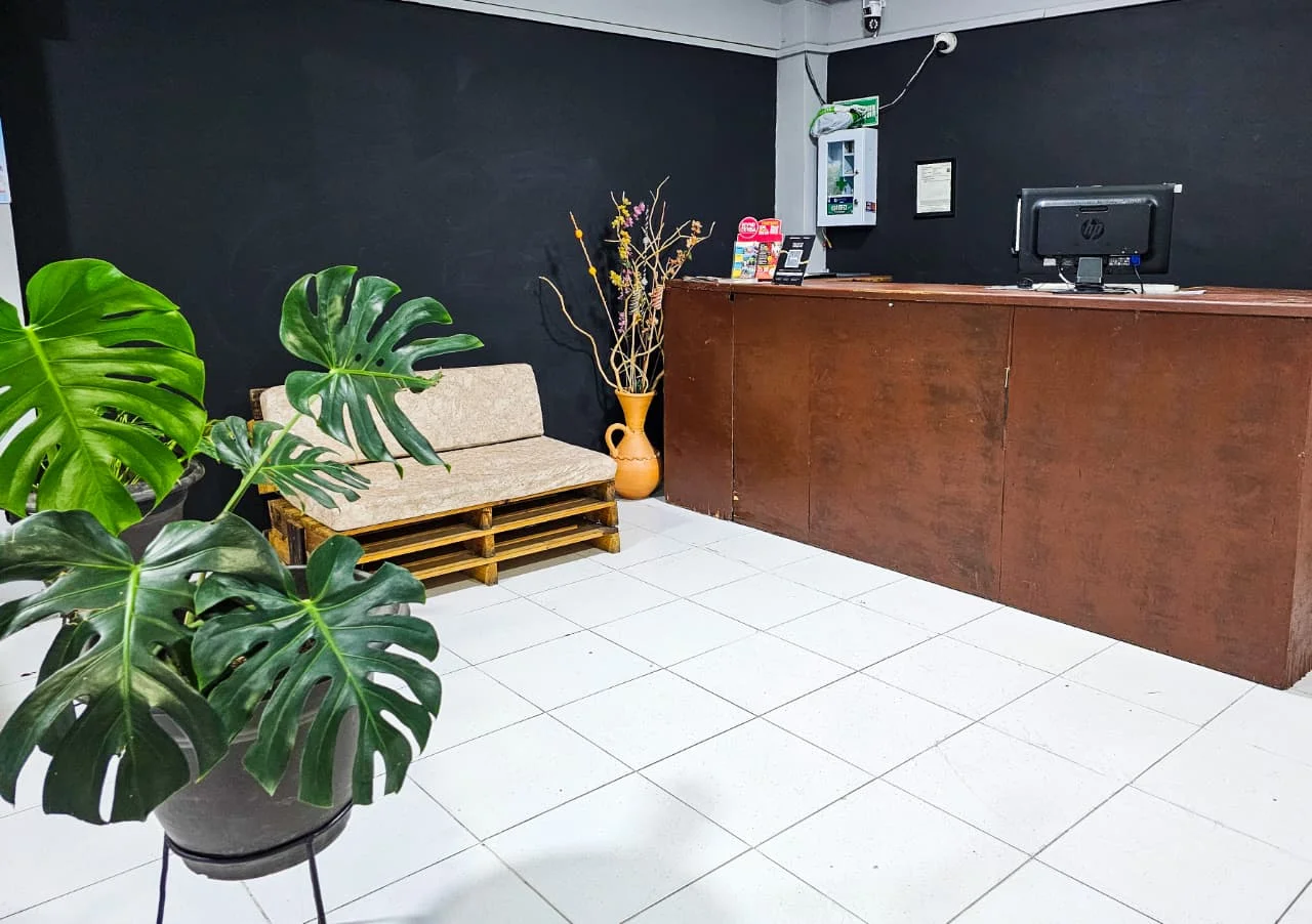 Venta en Miraflores, Cali, Hostal, con permisos y excelente rentabilidad - 2