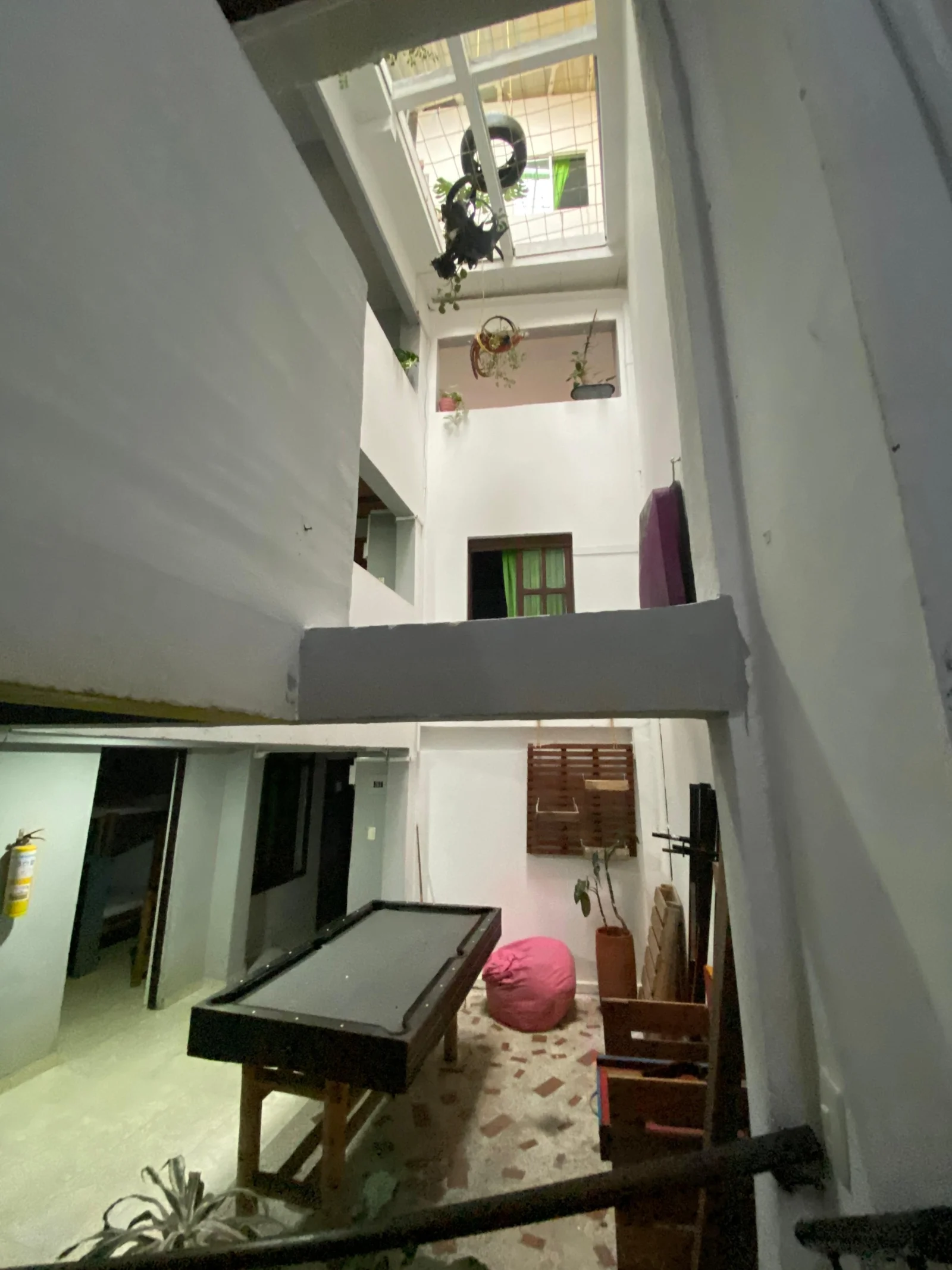 Venta en Miraflores, Cali, Hostal, con permisos y excelente rentabilidad - 12