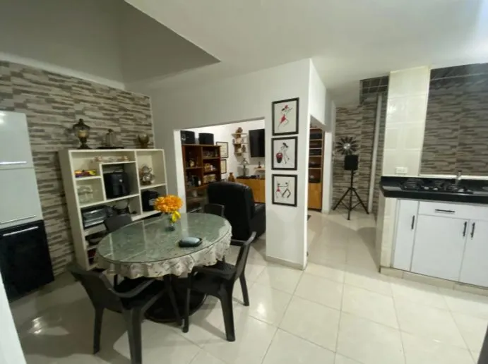 Venta de casa de tres niveles en El Caney, Cali - 8