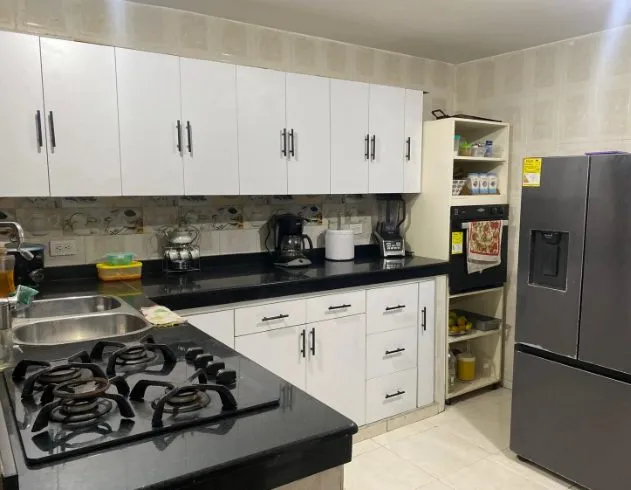Venta de casa de tres niveles en El Caney, Cali - 12