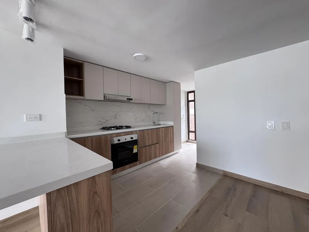 Apto Santa Bárbara Central: 105m2, 2 cuartos, 2.5 baños y 1 garaje — foto 3