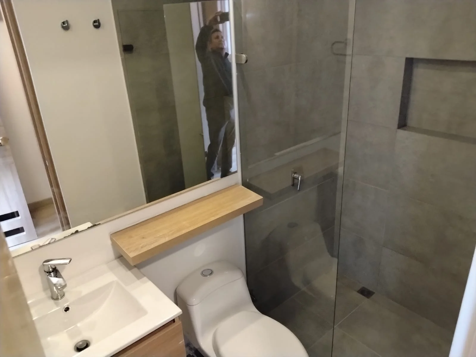 ARRIENDO APARTAESTUDIO EN EL BARRIO QUINTA PAREDES - 7