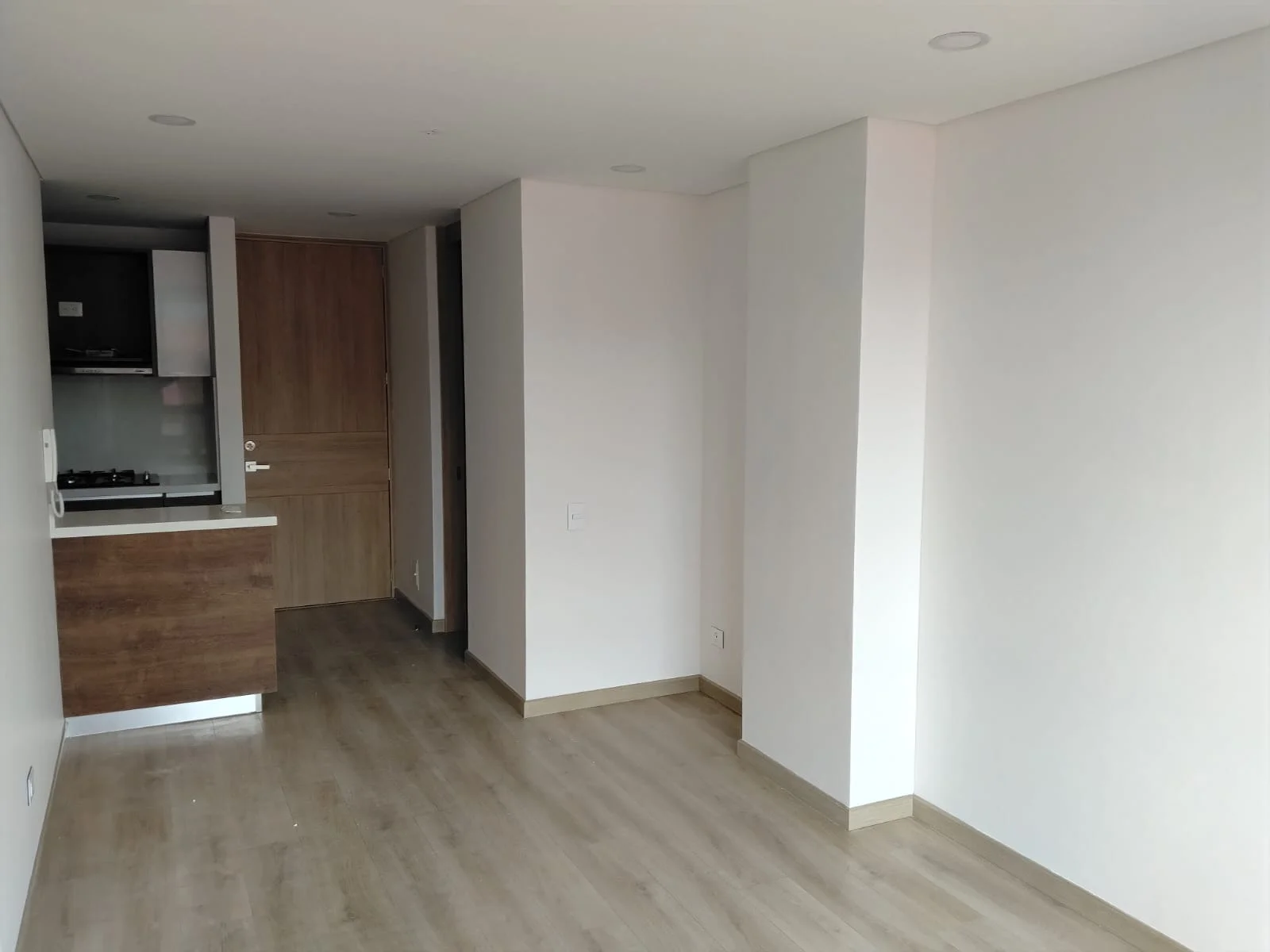 ARRIENDO APARTAESTUDIO EN EL BARRIO QUINTA PAREDES - 9