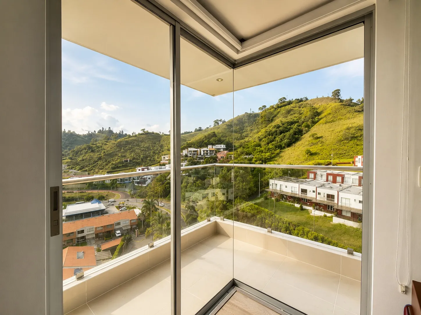 SE VENDE ESPECTACULAR APARTAMENTO EDIFICIO BAMBU CONTIGUO AL BOSQUE POPULAR UBICADO EN LA CIUDAD DE MANIZALES, CALDAS. COLOMBIA. - 8