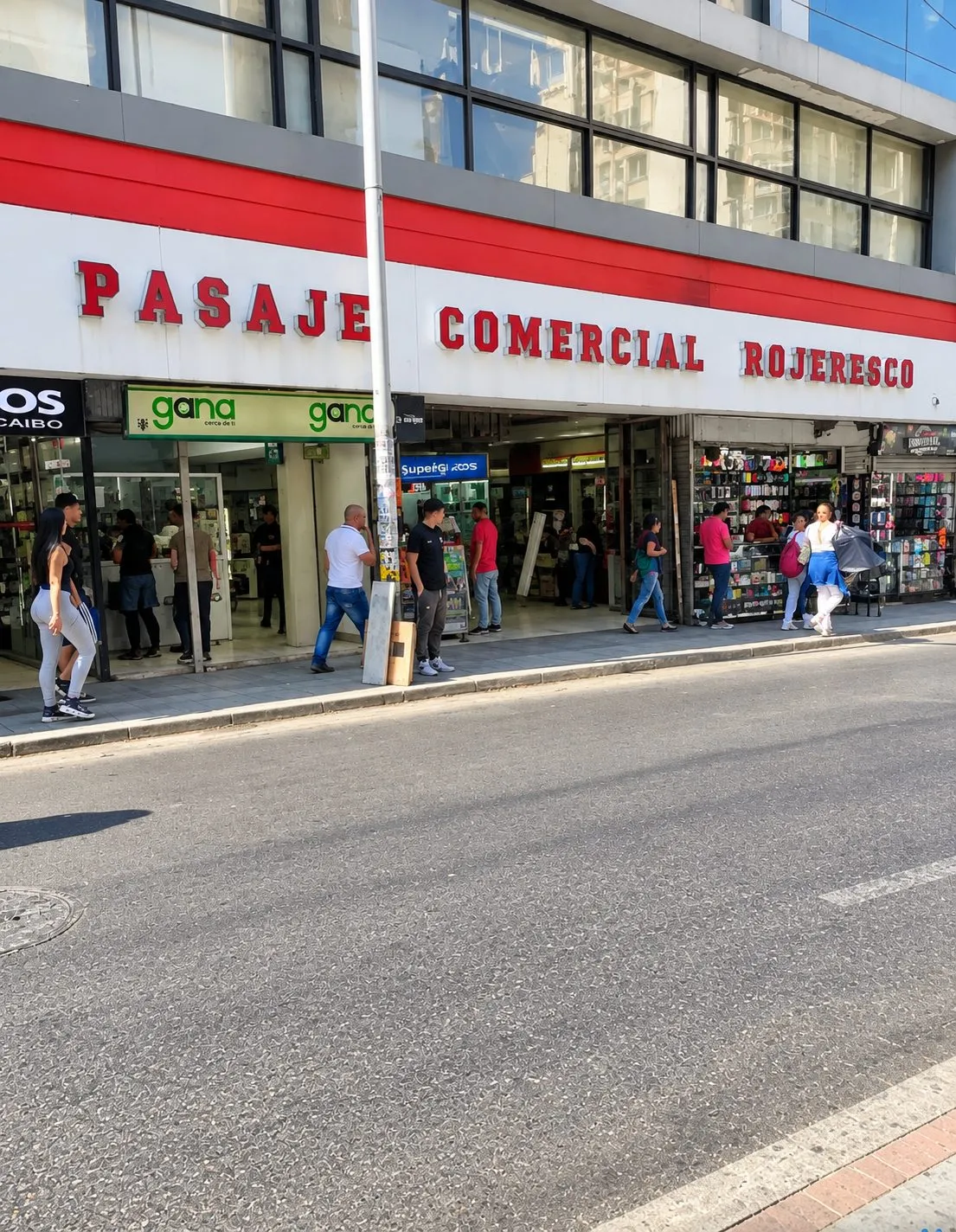Renta local el corazón de los centros comerciales de Medellín