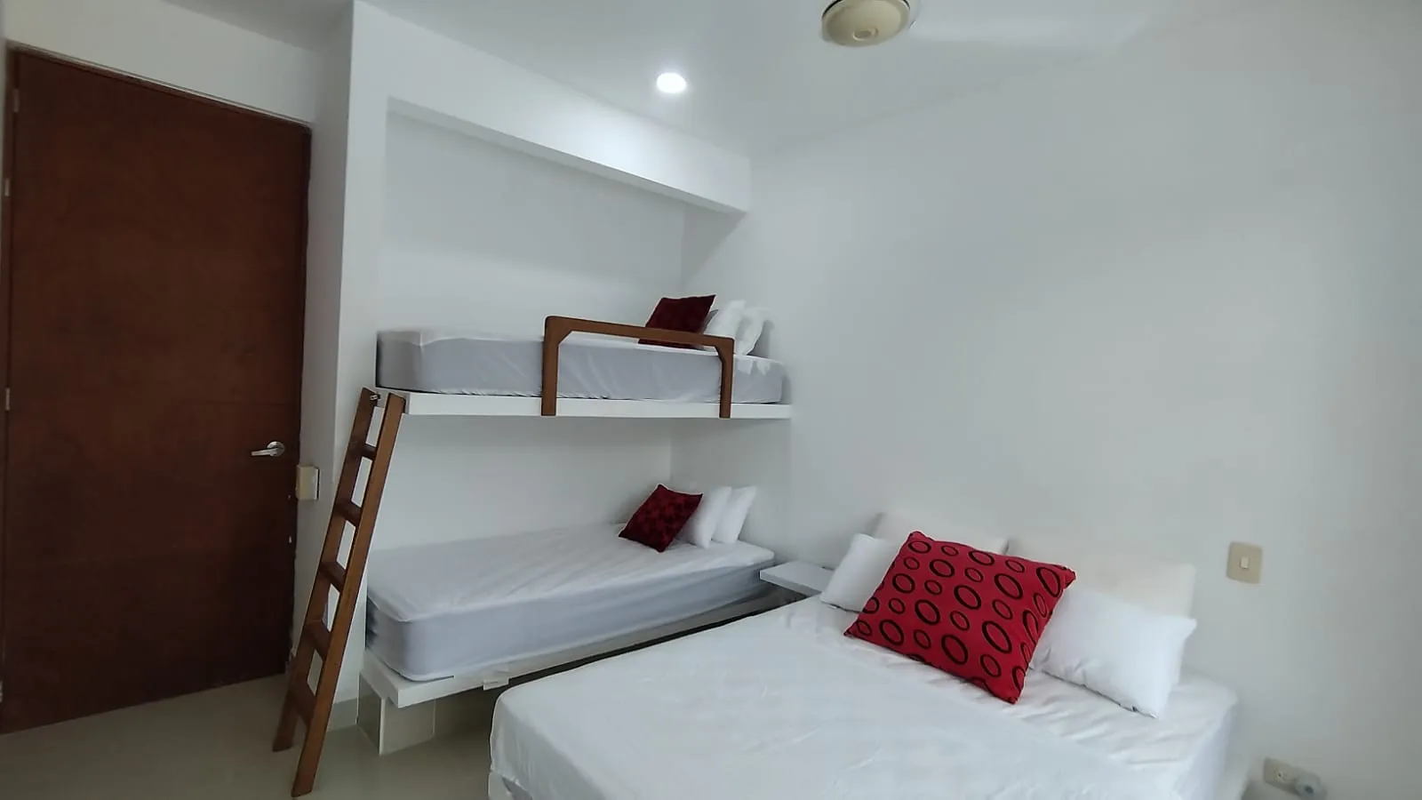 Apartamento en venta en Laguna Club Cartagena de Indias, piscina privada y venta a puerta cerrada - 15