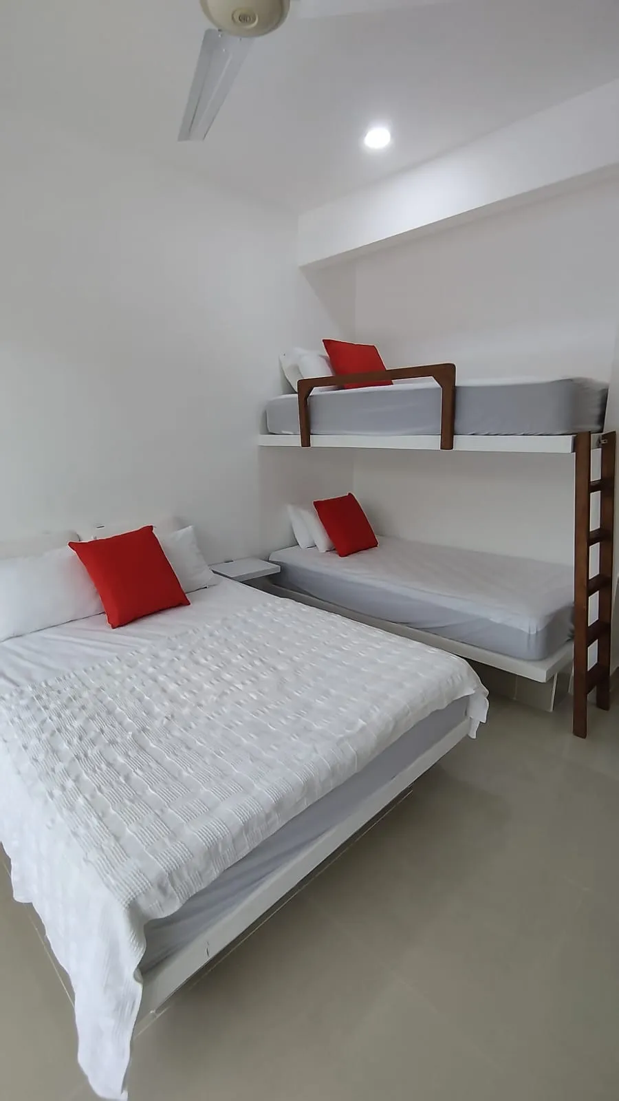 Apartamento en venta en Laguna Club Cartagena de Indias, piscina privada y venta a puerta cerrada - 10