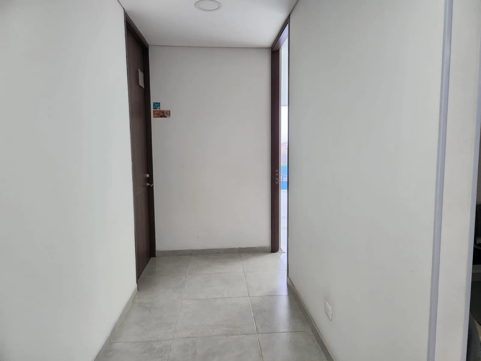 Oficina en venta en Chía, 27,07 m² remodelada con parqueadero - 11