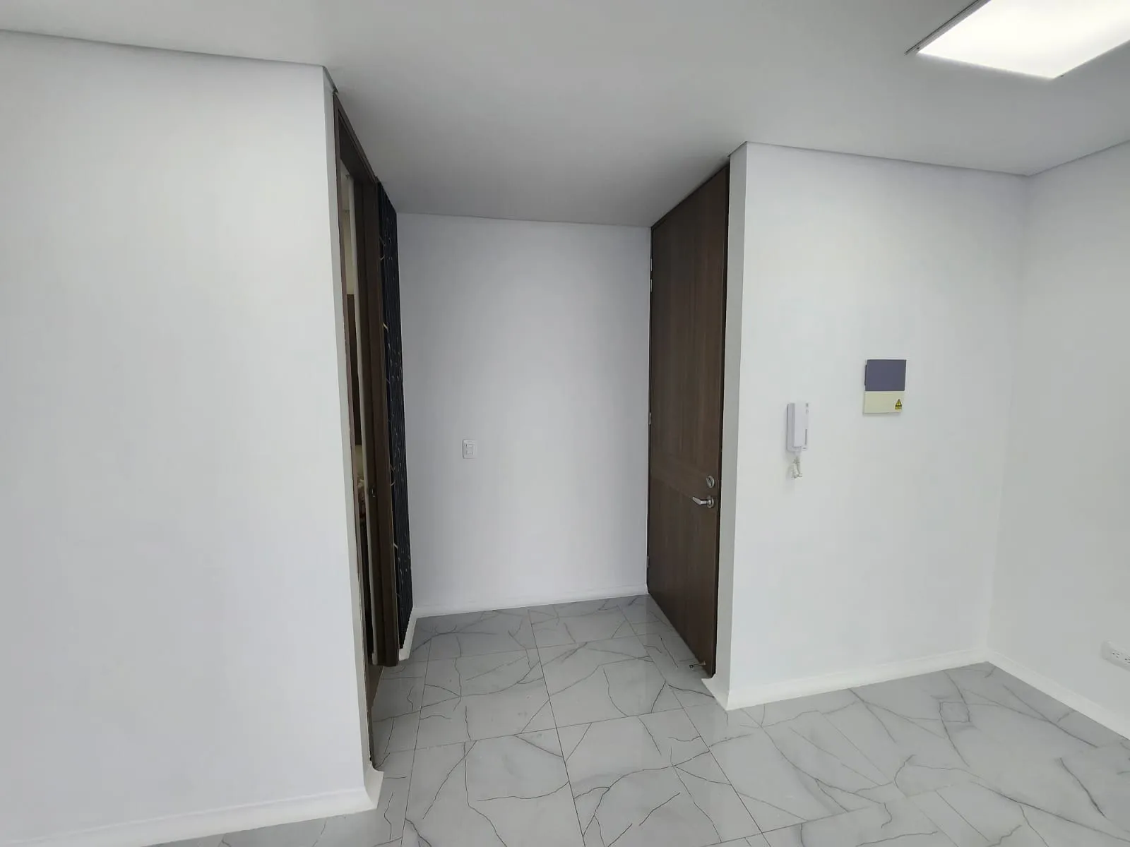 Oficina en venta en Chía, 27,07 m² remodelada con parqueadero - 12