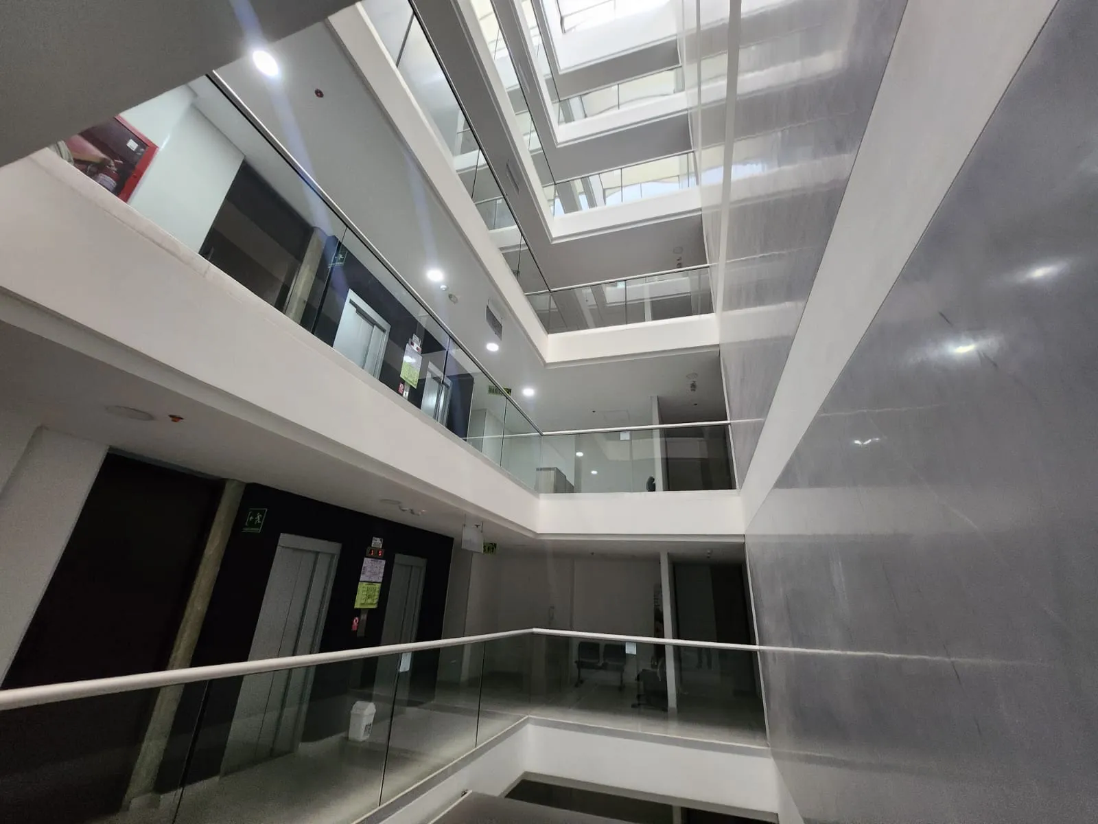 Oficina en venta en Chía, 27,07 m² remodelada con parqueadero - 5